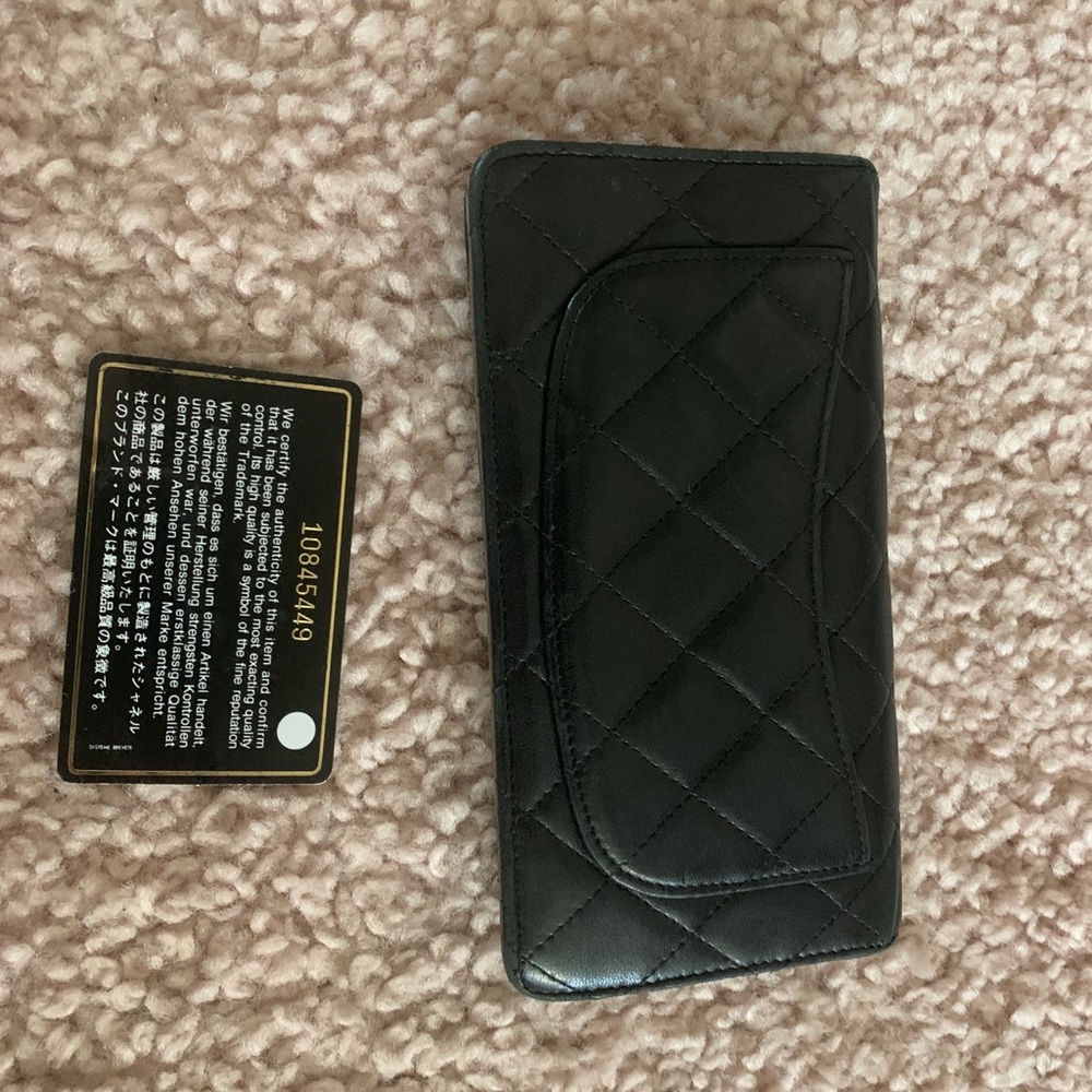 Chanel leather wallet